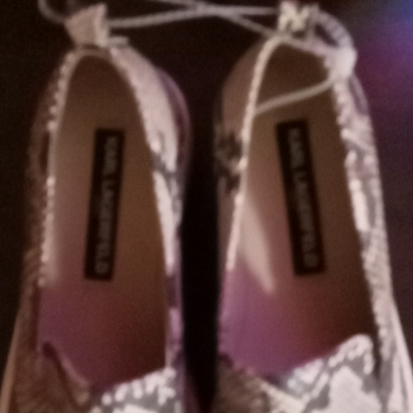 Shoes - Picture 3 of 4